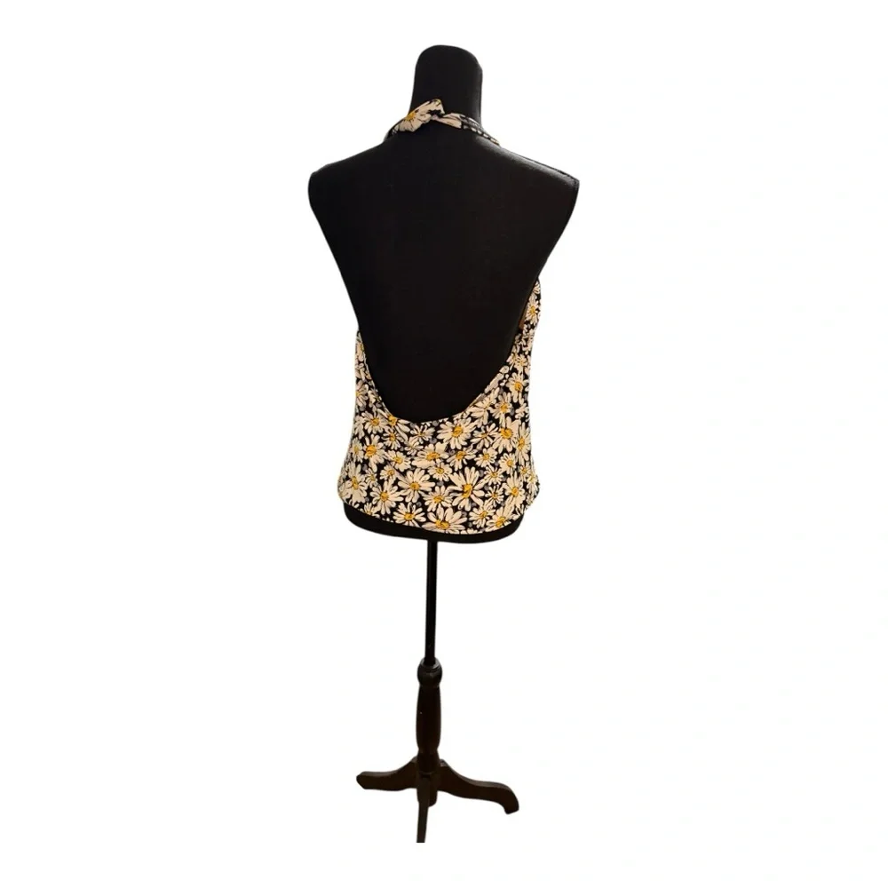 Norma Kamali halter top featuring a daisy print. Size XL - Picture 4 of 6